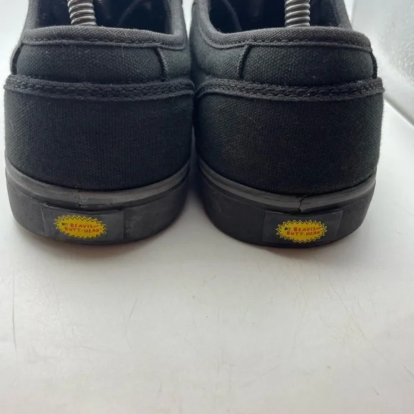 Globe Motley X Beavis and Butthead Men's Black Canvas Sneakers size 9 RARE!